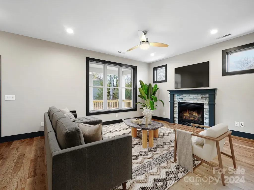 52 Fox Drive Asheville NC 28803