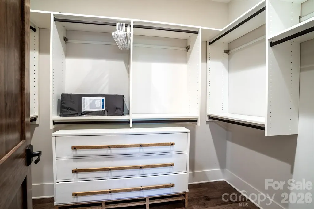 2349 Cornwallis Trail Nebo NC 28761