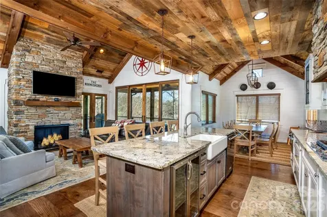 2349 Cornwallis Trail Nebo NC 28761