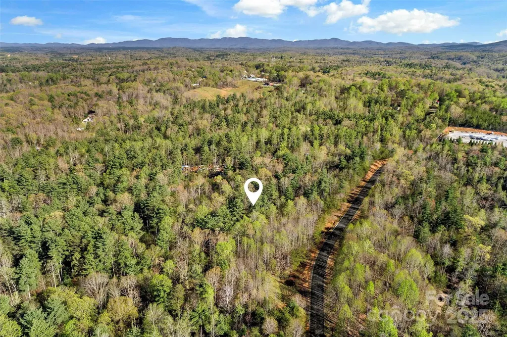 342 Waters Edge Drive Nebo NC 28761