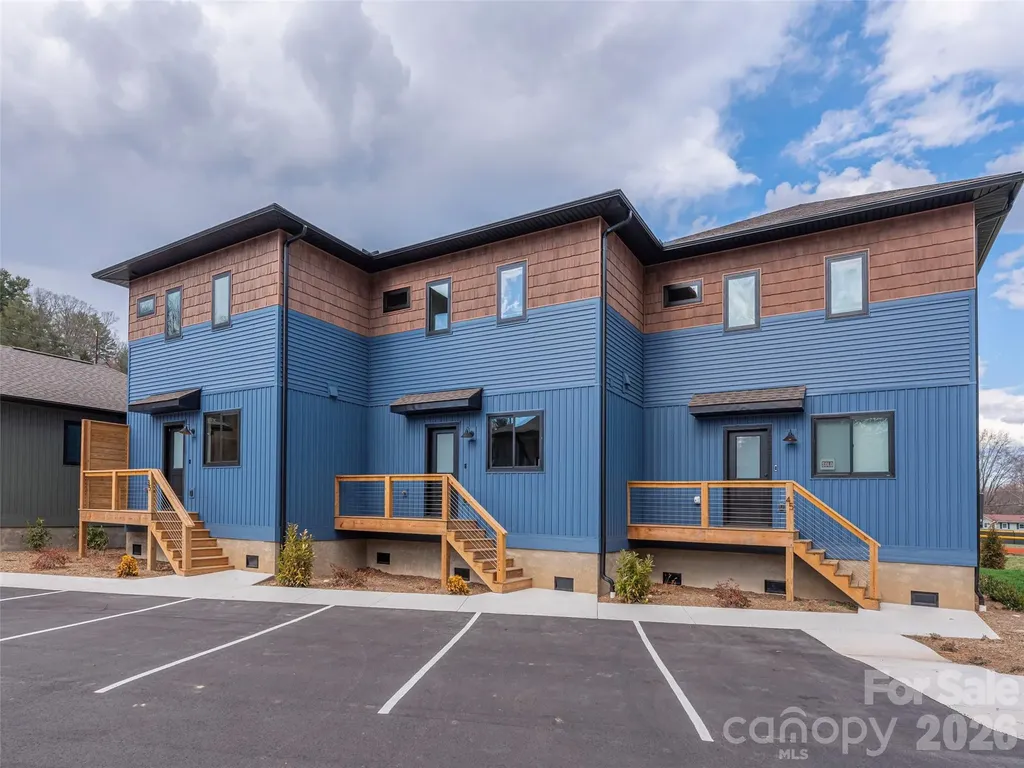 41 Leap Frog Park Waynesville NC 28786