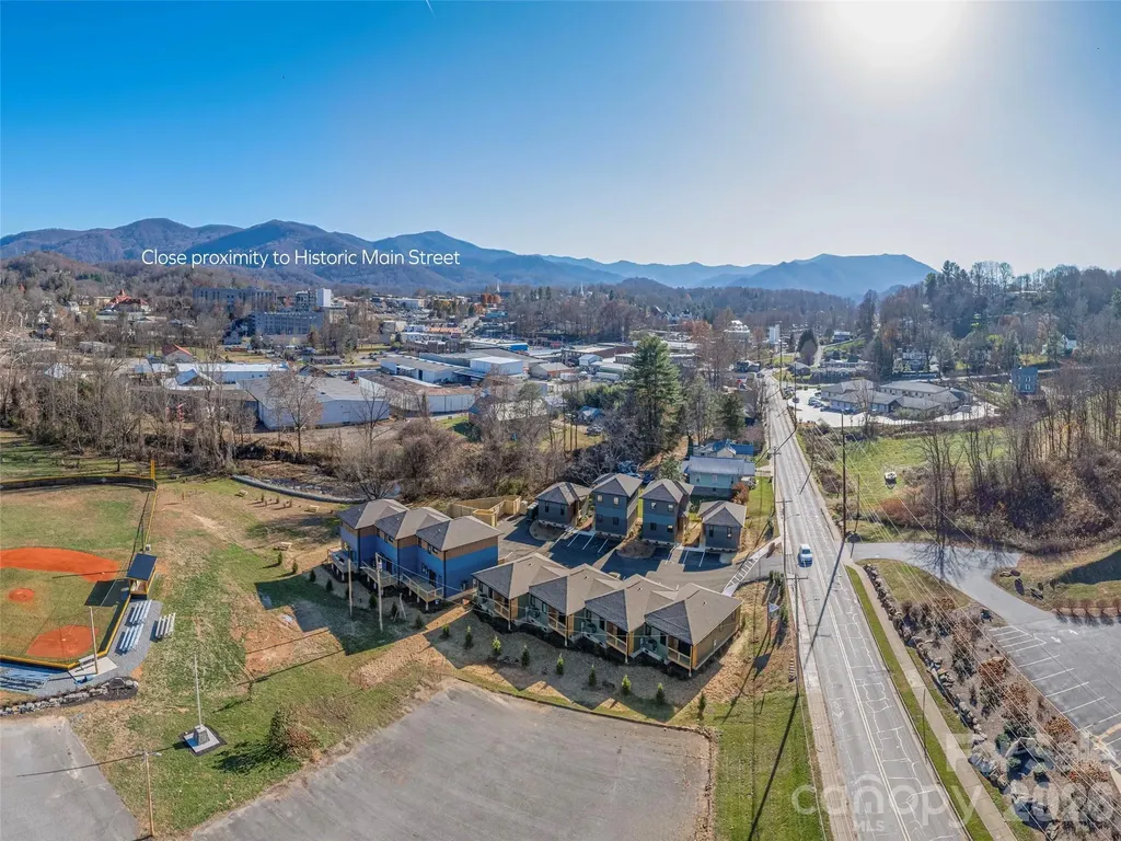 41 Leap Frog Park Waynesville NC 28786