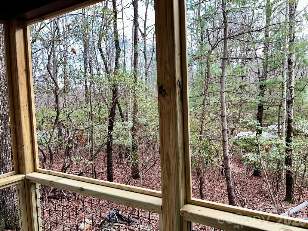 397 Soquili Drive Brevard NC 28712