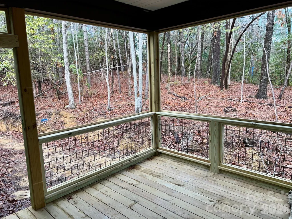 397 Soquili Drive Brevard NC 28712