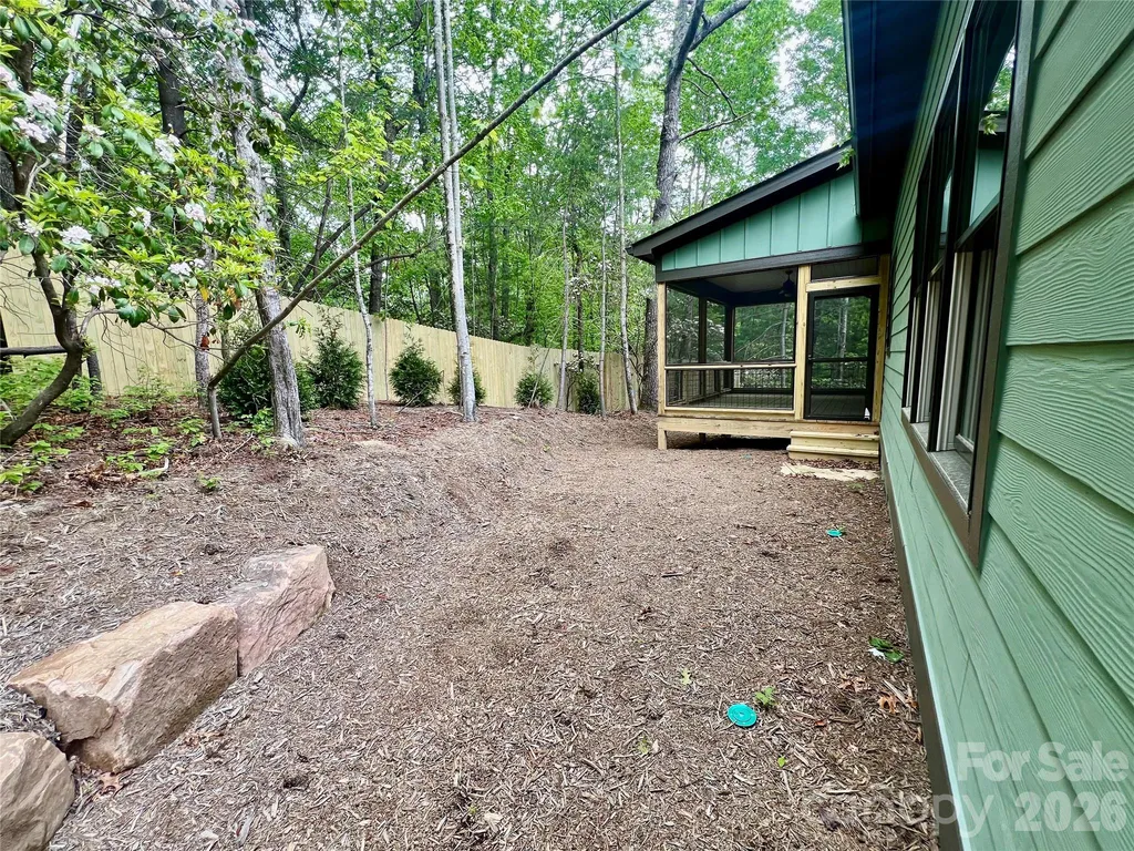 397 Soquili Drive Brevard NC 28712