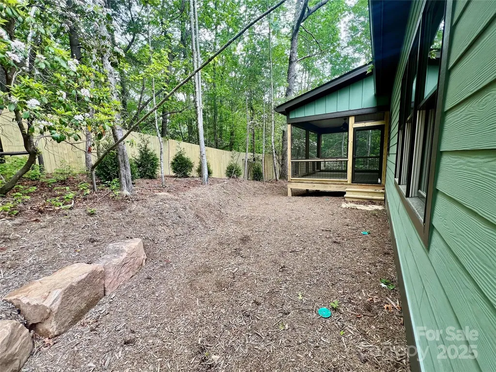 397 Soquili Drive Brevard NC 28712