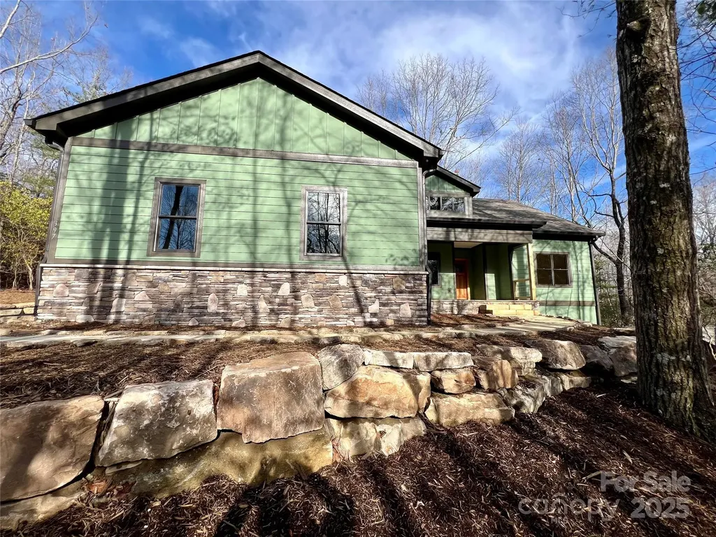 397 Soquili Drive Brevard NC 28712