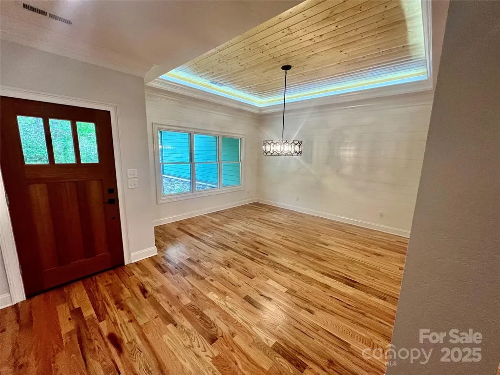 397 Soquili Drive Brevard NC 28712