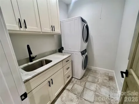 397 Soquili Drive Brevard NC 28712