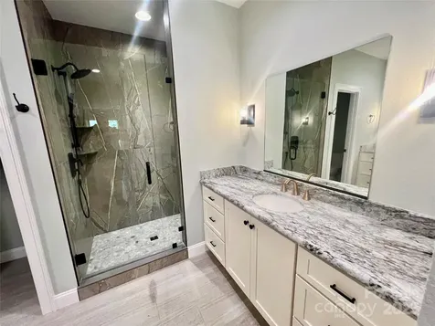 397 Soquili Drive Brevard NC 28712