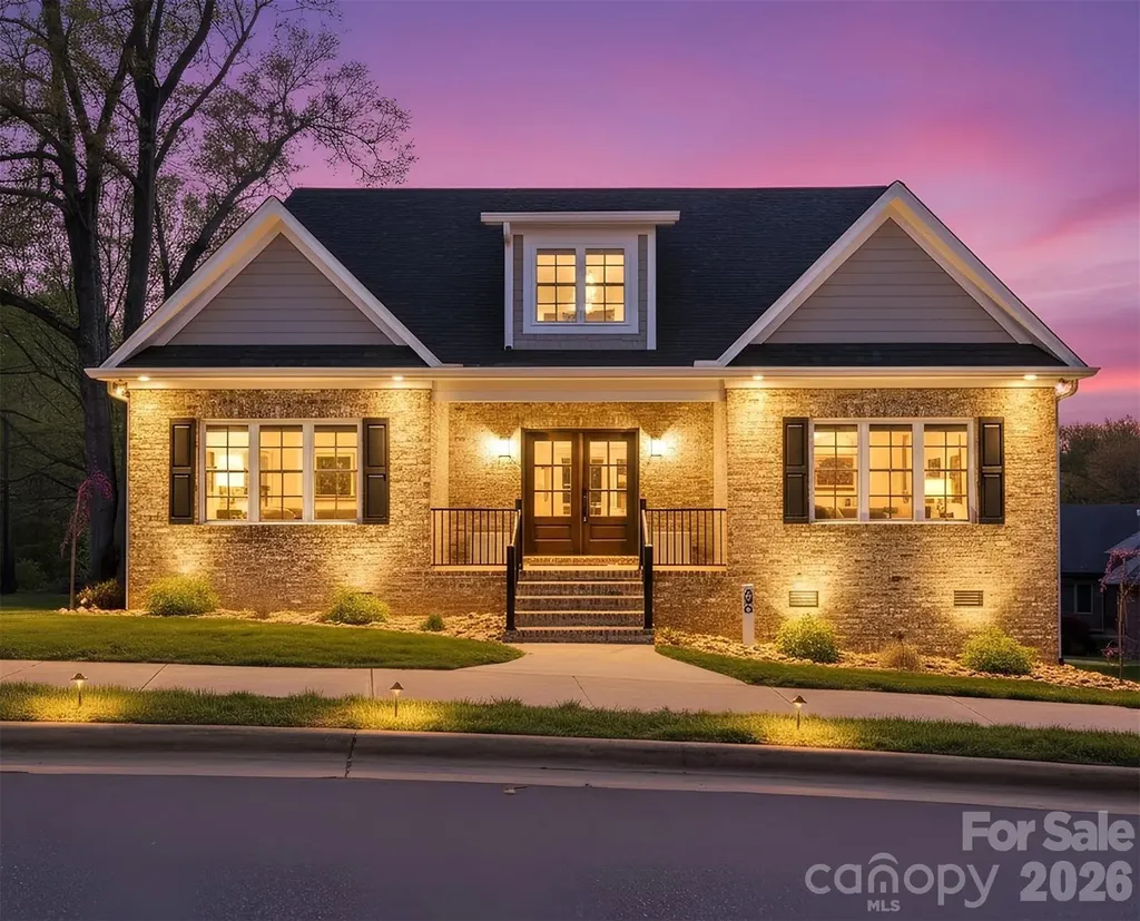 496 19th Avenue Circle NW Hickory NC 28601