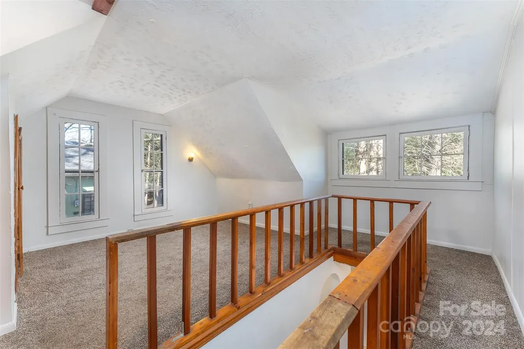 103 & 105 Pine Street Black Mountain NC 28711
