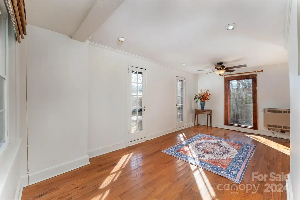 103 & 105 Pine Street Black Mountain NC 28711