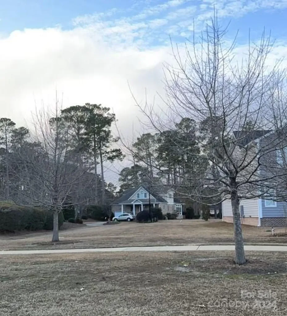 102 Ridge Road Chocowinity NC 27817
