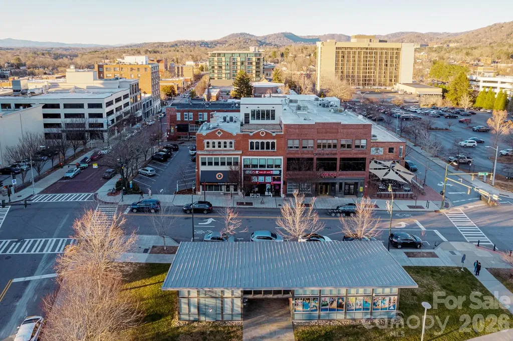 122 College Street Asheville NC 28801