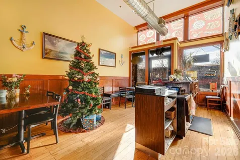 122 College Street Asheville NC 28801