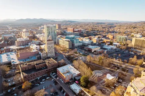 122 College Street Asheville NC 28801