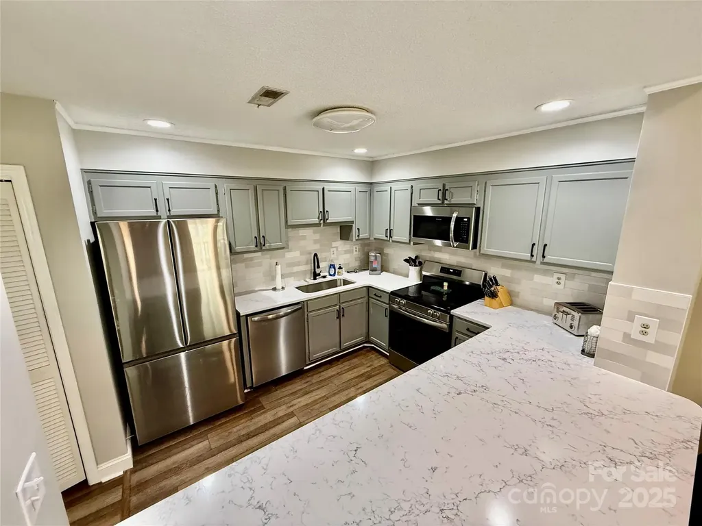 155 Quail Cove Boulevard Lake Lure NC 28746