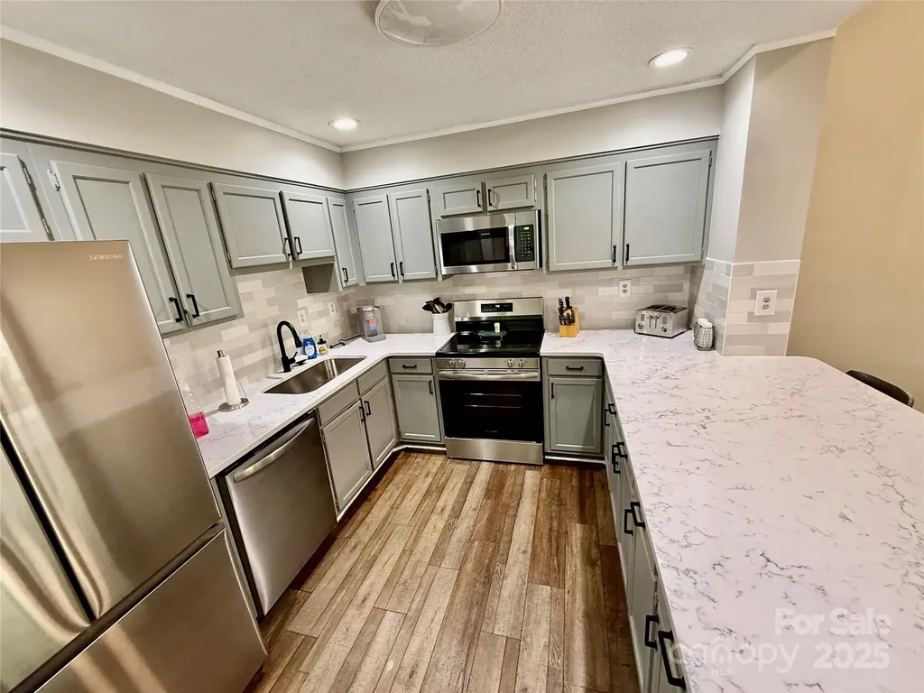 155 Quail Cove Boulevard Lake Lure NC 28746