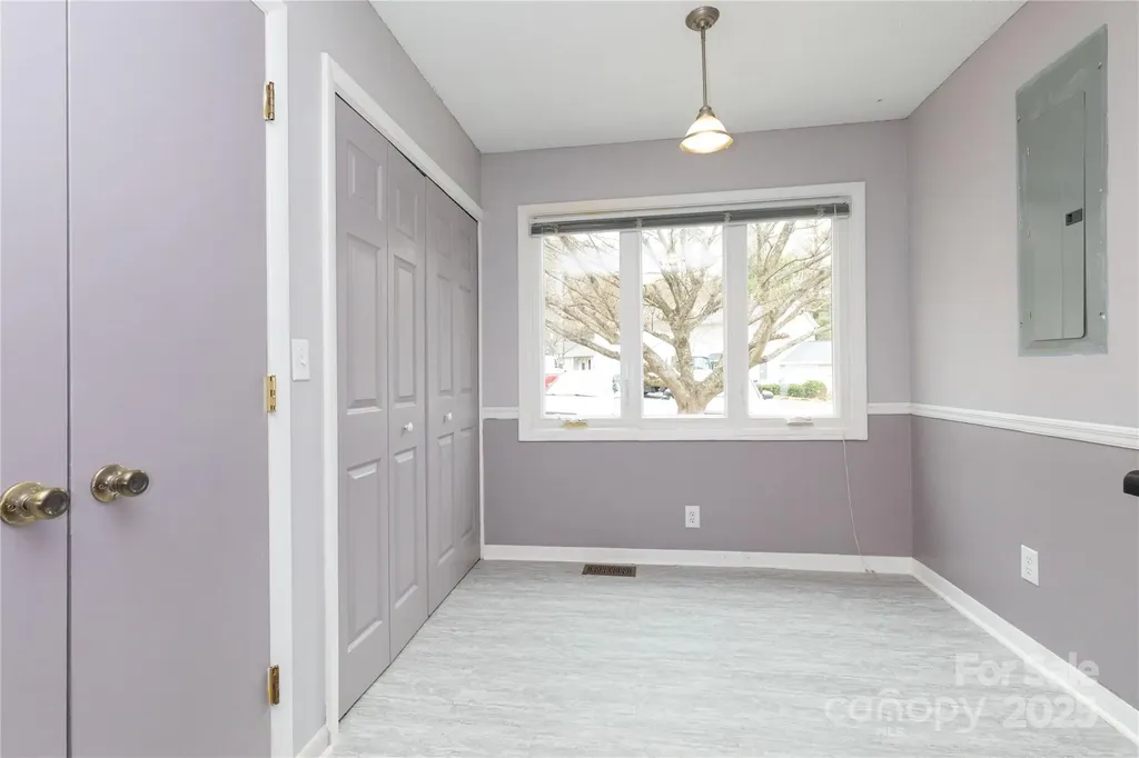 22 Hollybrook Drive Asheville NC 28803