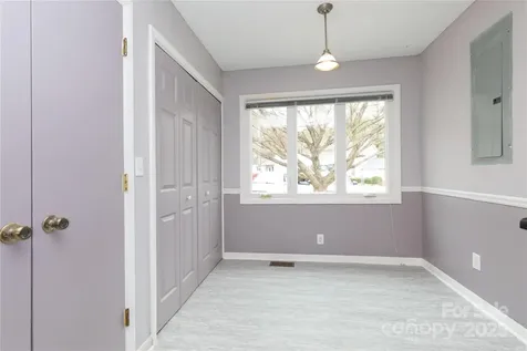 22 Hollybrook Drive Asheville NC 28803