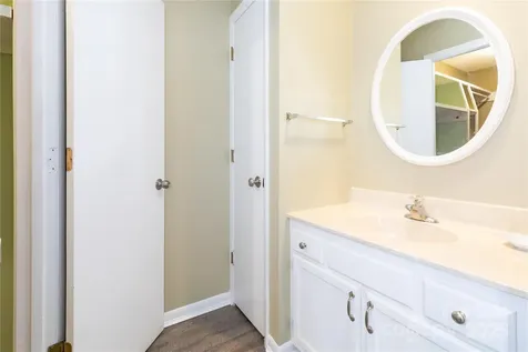 22 Hollybrook Drive Asheville NC 28803