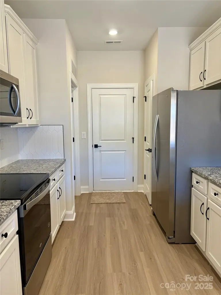 125 Jacobs Hill Place Troutman NC 28166