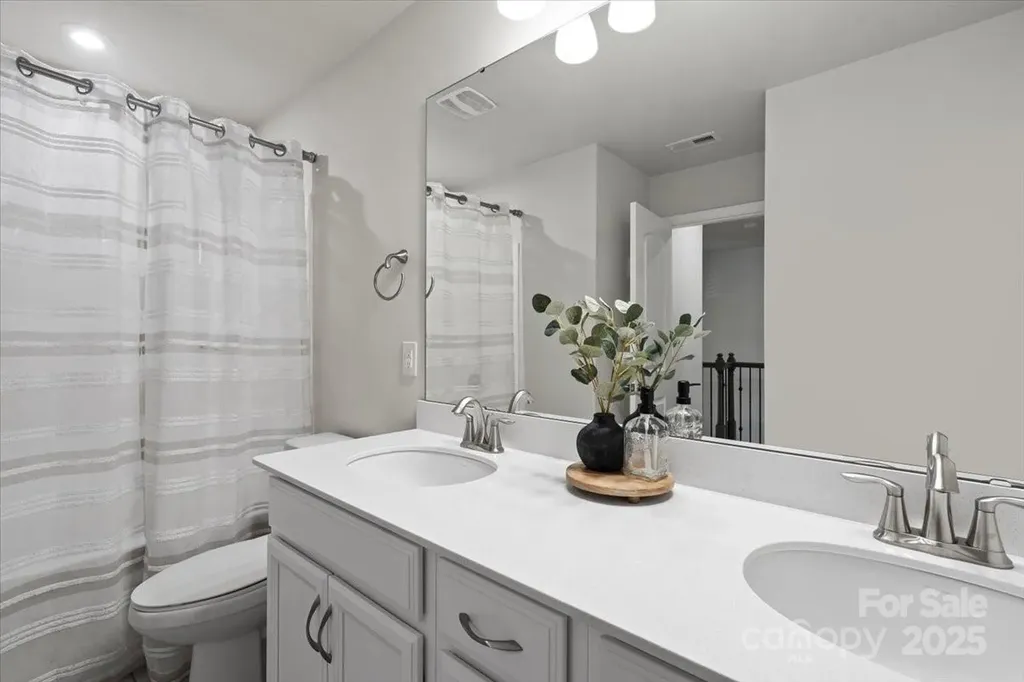 9042 Northfield Crossing Drive Charlotte NC 28269