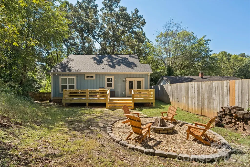 123 Arline Henry Way Asheville NC 28806