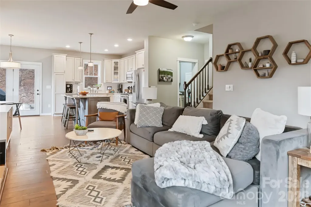123 Arline Henry Way Asheville NC 28806
