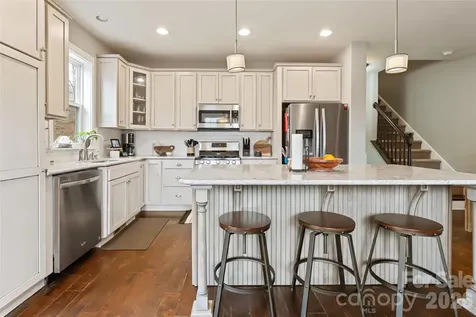 123 Arline Henry Way Asheville NC 28806