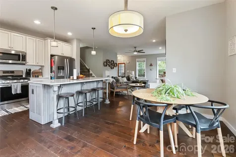123 Arline Henry Way Asheville NC 28806