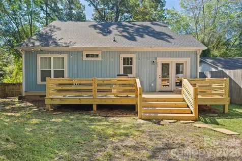 123 Arline Henry Way Asheville NC 28806