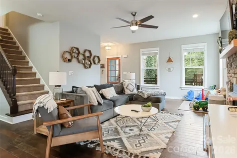 123 Arline Henry Way Asheville NC 28806