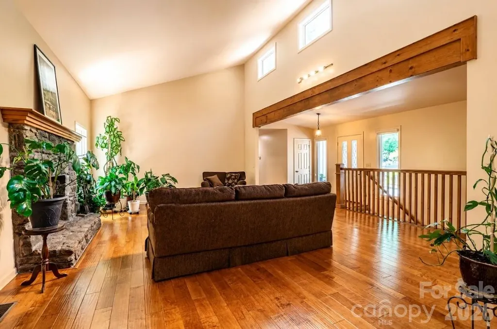 97 Ballantree Drive Asheville NC 28803