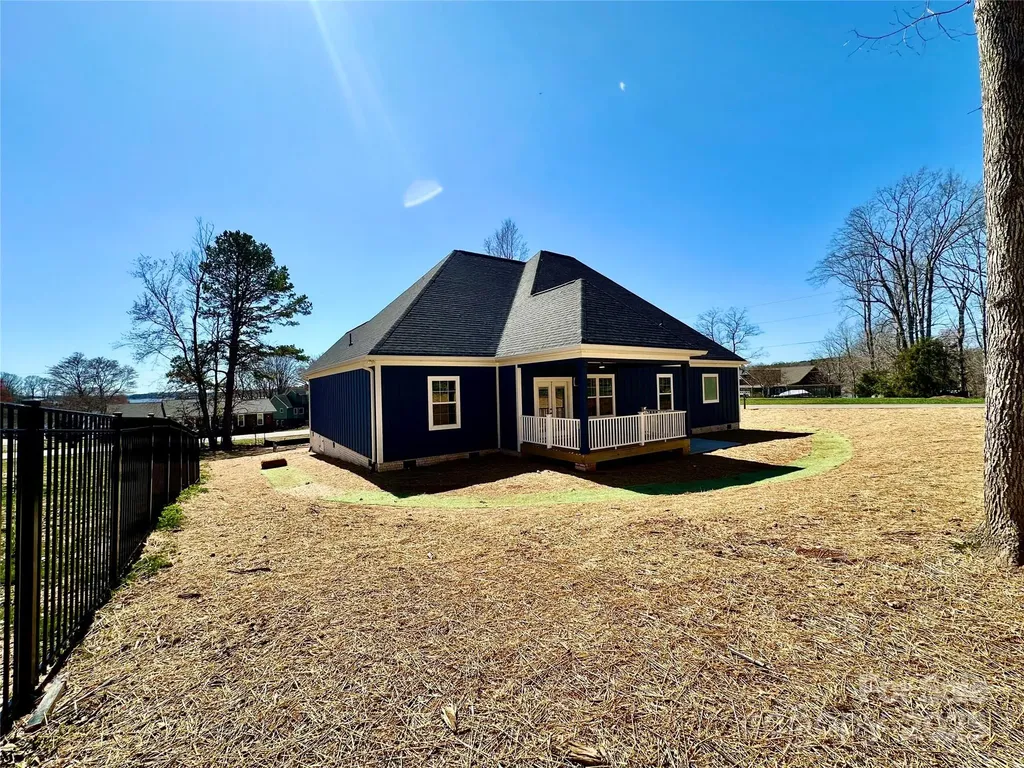 167 Harbor Point Drive Cherryville NC 28021