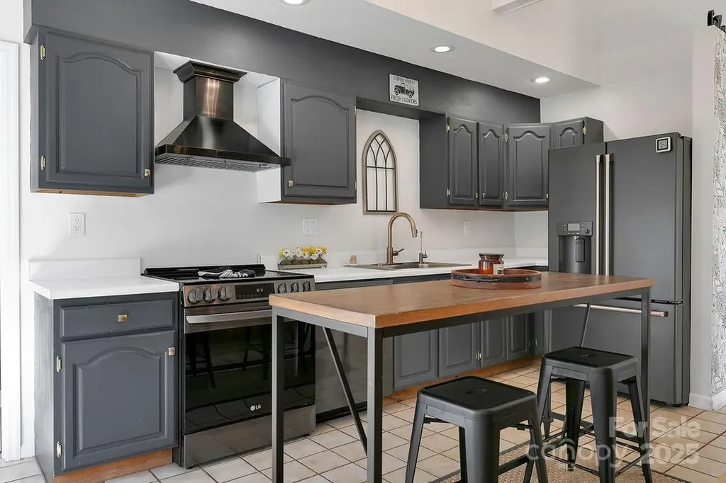 1881 Becky Mountain Road Brevard NC 28712