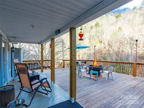 12982 Us Hwy 19w Burnsville NC 28714