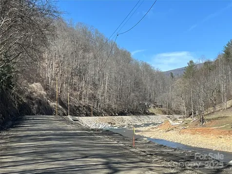 12982 Us Hwy 19w Burnsville NC 28714