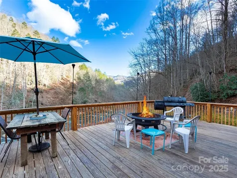 12982 Us Hwy 19w Burnsville NC 28714