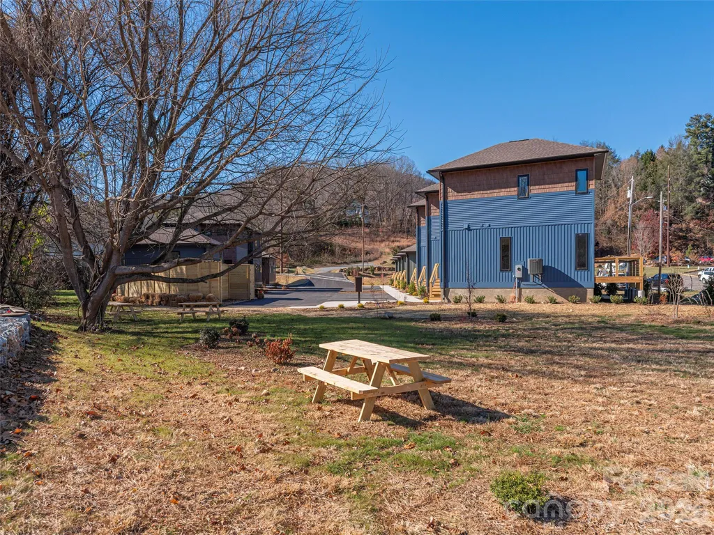 35 Leap Frog Park Waynesville NC 28786