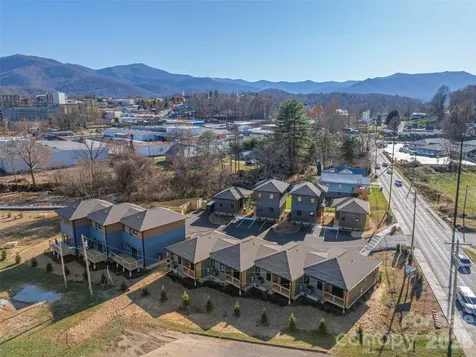 35 Leap Frog Park Waynesville NC 28786