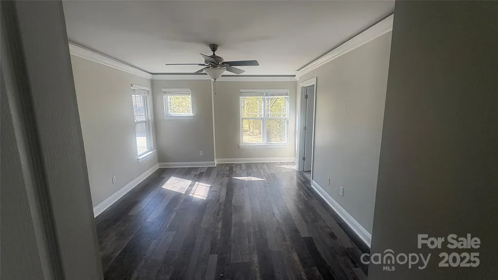 1134 Riverside Drive Charlotte NC 28214