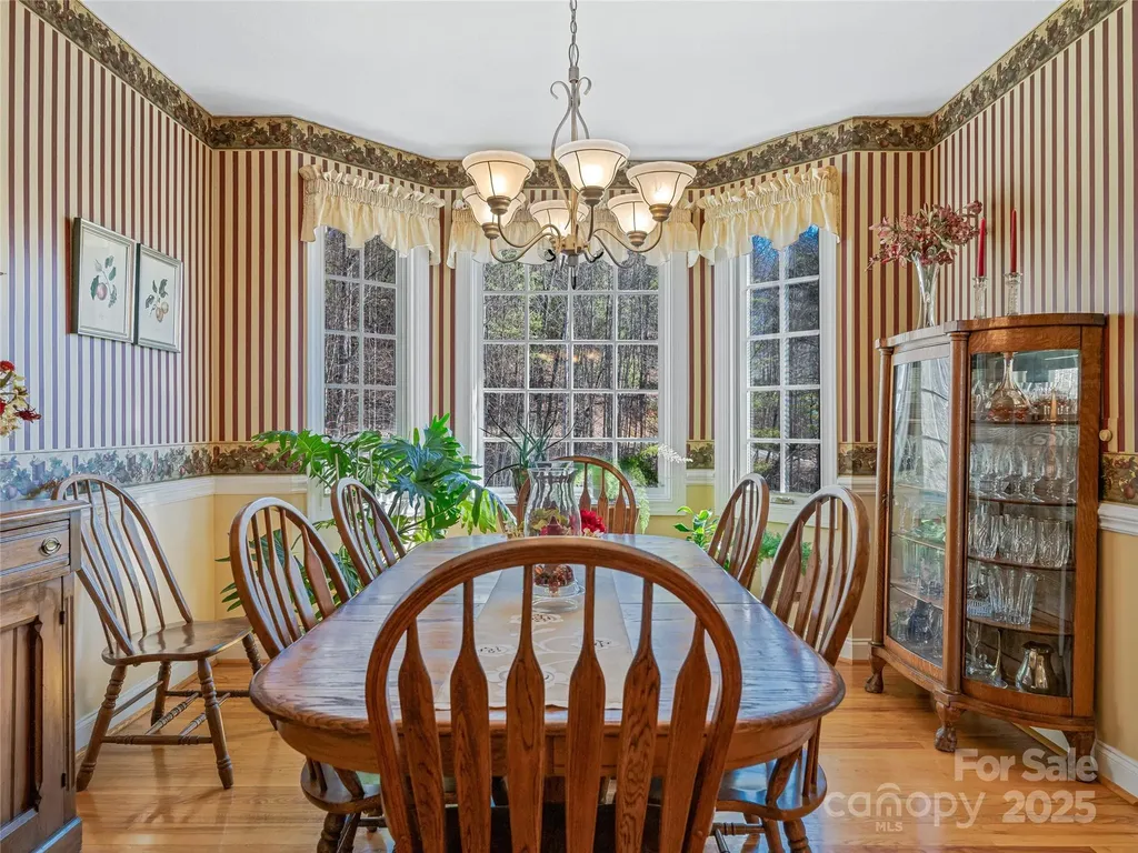288 Hawks Point Drive Zirconia NC 28790