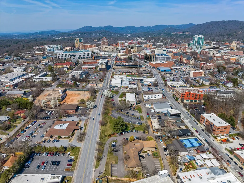 86 Asheland Avenue Asheville NC 28801