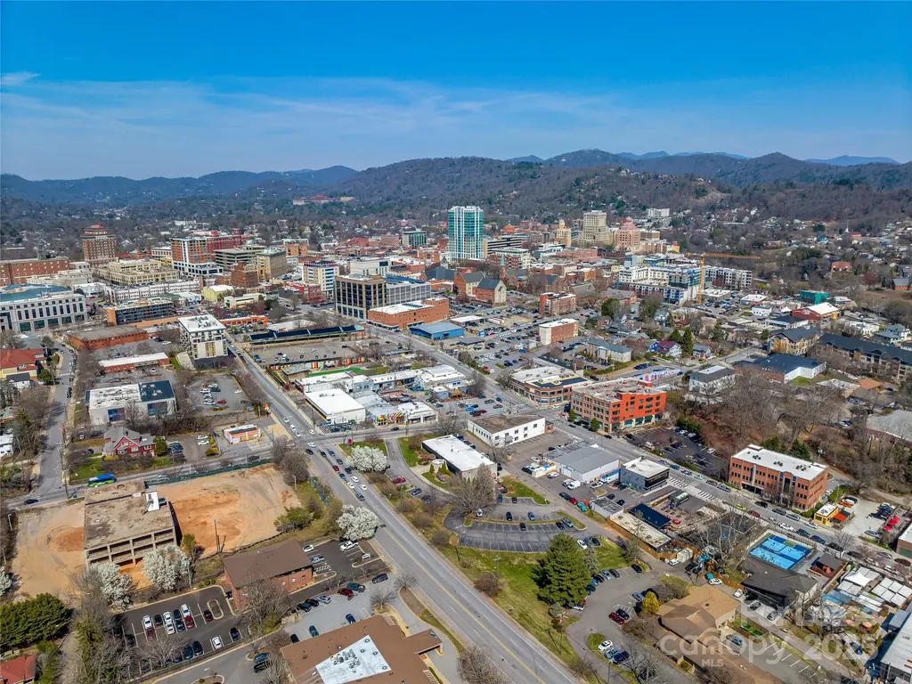 86 Asheland Avenue Asheville NC 28801