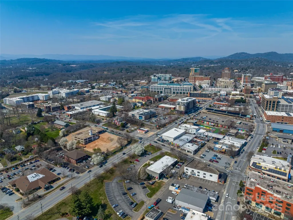 86 Asheland Avenue Asheville NC 28801