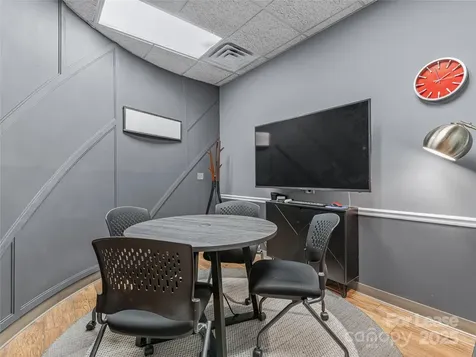 86 Asheland Avenue Asheville NC 28801