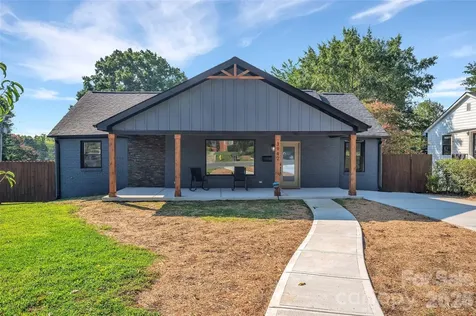 3942 Mcmillan Street Charlotte NC 28205
