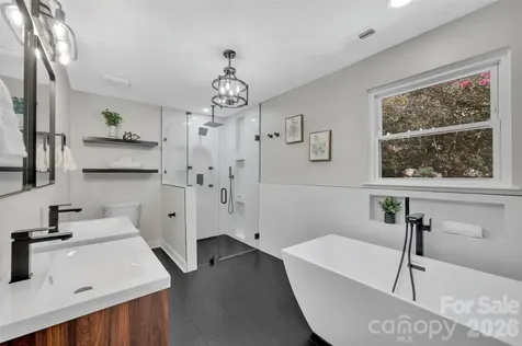 3942 Mcmillan Street Charlotte NC 28205